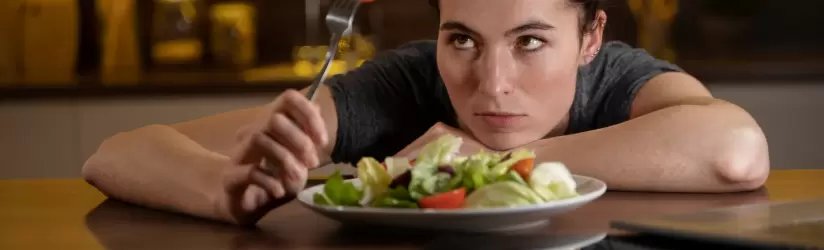 Dietas da moda: os malefícios de seguir tendências sem pesquisar